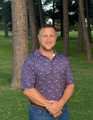 Jake Robinson is the owner and face of Refine Outdoor Design and has over a decade of outdoor design and development experience.